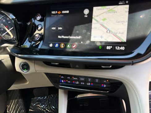 Used 2023 Buick Envision Avenir AWD/4WD image 8