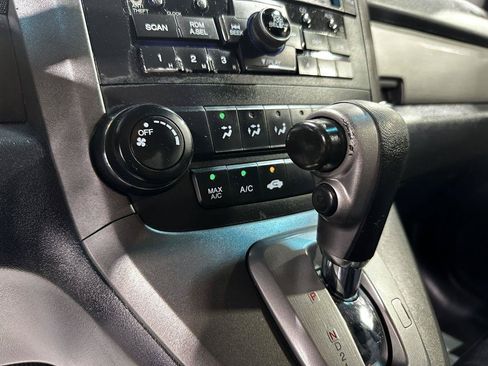 Used 2011 Honda CR-V SE image 16