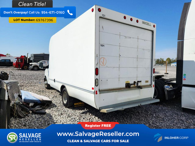 Used 2016 GMC Savana 3500 RWD image 3