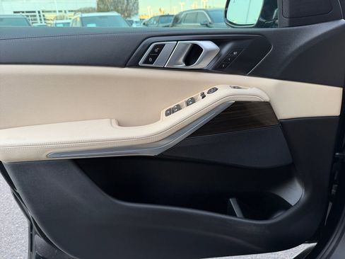 Used 2020 BMW X5 sDrive40i w/ Premium Package image 13