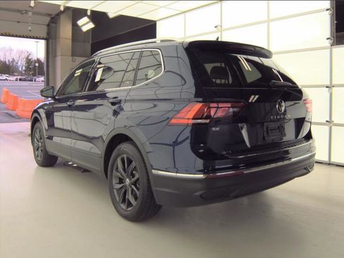 Used 2023 Volkswagen Tiguan SE w/ Panoramic Sunroof Package image 22