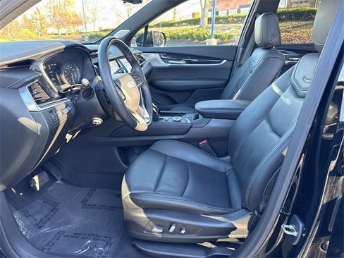 Certified 2023 Cadillac XT6 Premium Luxury w/ Technology Package image 17