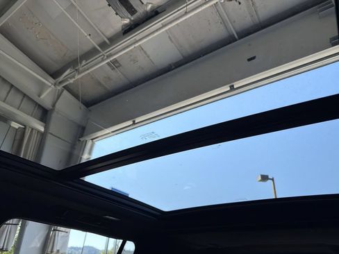 Used 2025 Chevrolet Suburban High Country w/ Sun And Tow Package AWD/4WD image 20