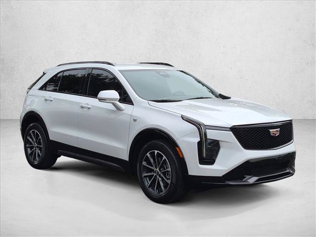Used 2024 Cadillac XT4 Sport FWD image 3