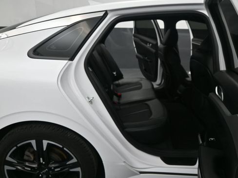 Used 2022 Kia K5 GT-Line AWD/4WD image 32