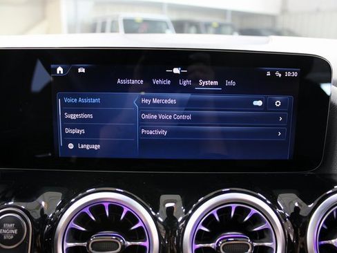 Used 2024 Mercedes-Benz GLA 250 image 32