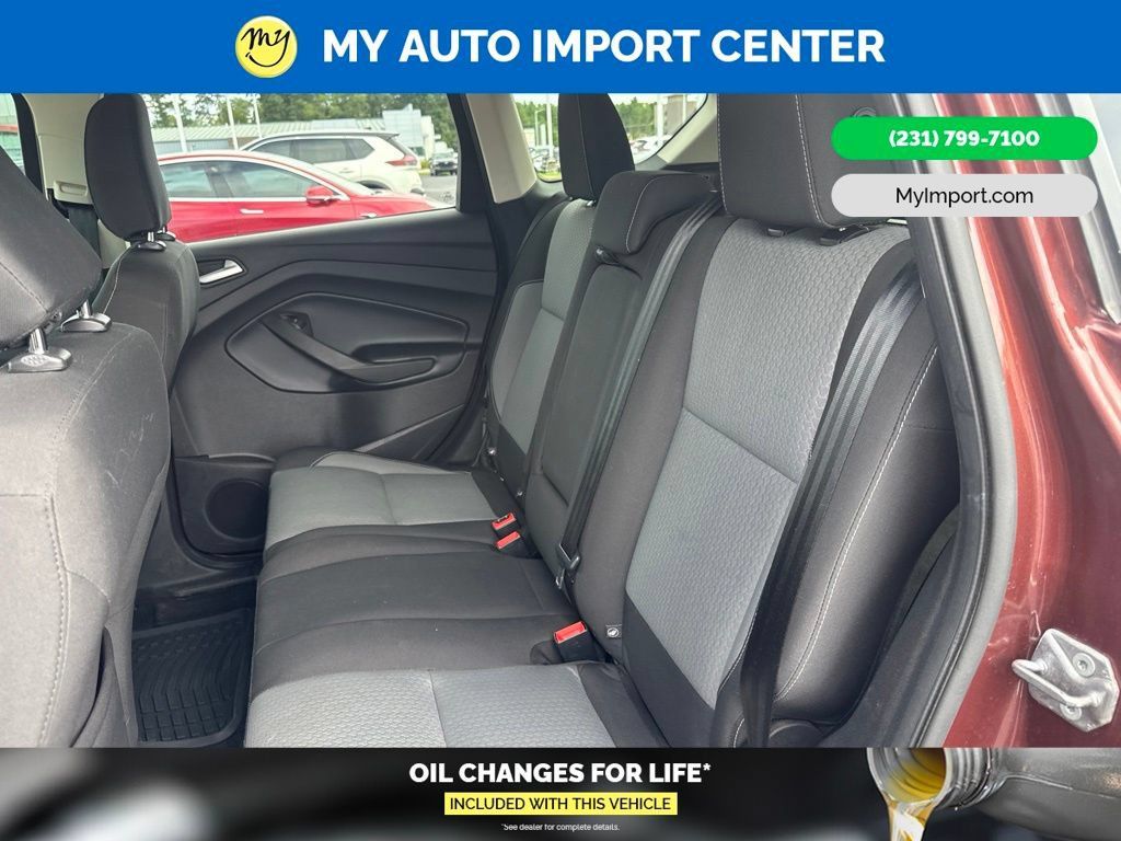 Used 2018 Ford Escape SE w/ SE Sync 3 Package AWD/4WD image 24