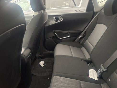 Used 2020 Kia Soul LX FWD image 13