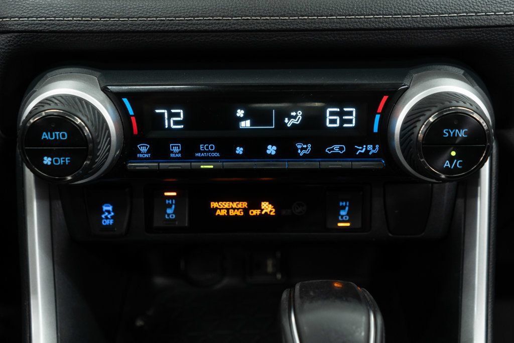 Used 2019 Toyota RAV4 XLE Premium AWD/4WD image 22