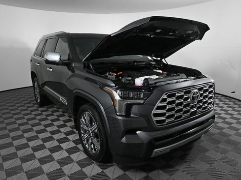 Used 2026 Toyota Sequoia Capstone AWD/4WD image 33