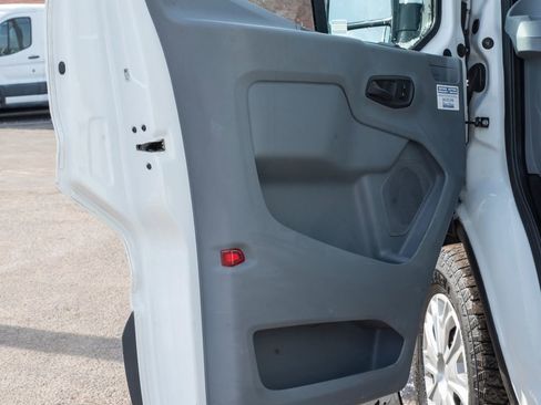Used 2018 Ford Transit 150 XL image 8