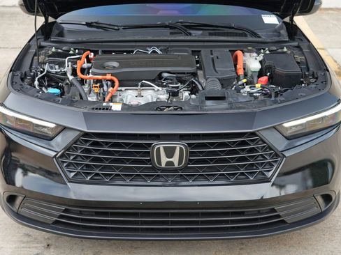 Used 2023 Honda Accord Sport image 7