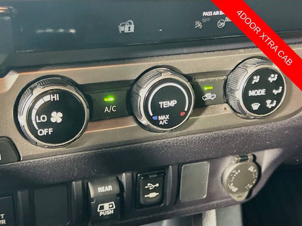 Used 2018 Toyota Tacoma SR5 RWD image 15