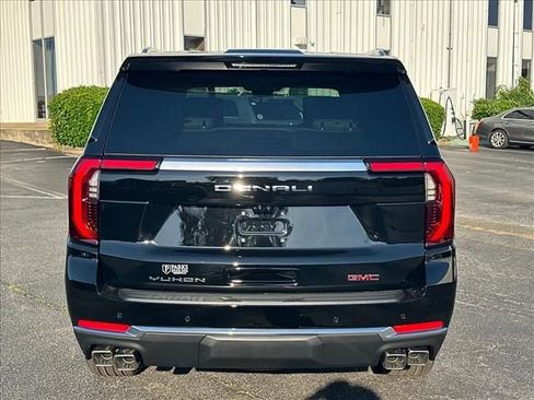 New 2026 GMC Yukon Denali w/ Denali Reserve Package AWD/4WD image 10