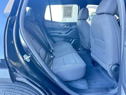 Used 2025 Chevrolet Equinox LT image 25