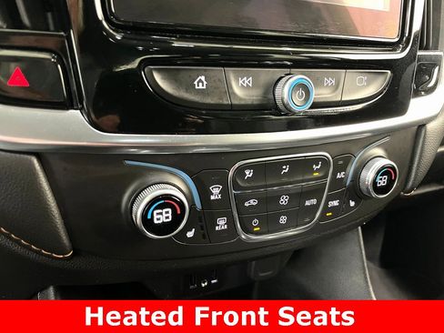 Used 2021 Chevrolet Traverse LT image 7