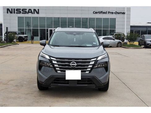 Used 2026 Nissan Rogue SV w/ SV Premium Package FWD image 8