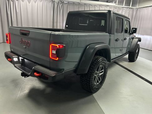 Used 2026 Jeep Gladiator Mojave AWD/4WD image 7