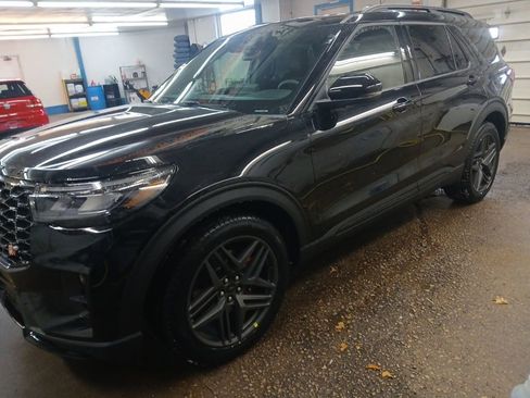 New 2026 Ford Explorer ST w/ Sun And Sound Package AWD/4WD image 2