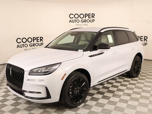 New 2026 Lincoln Corsair Premiere image 11