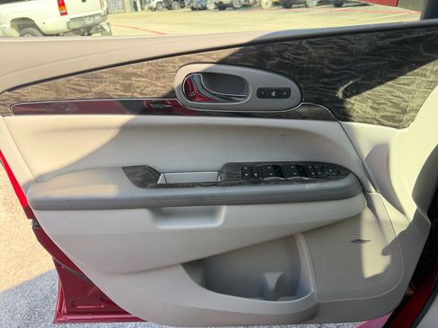 Used 2014 Buick Enclave Premium FWD image 23