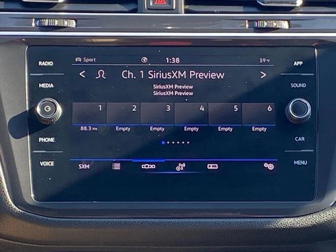 Certified 2024 Volkswagen Tiguan SE image 7