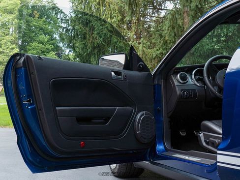 Used 2008 Ford Mustang Shelby GT500 RWD image 36