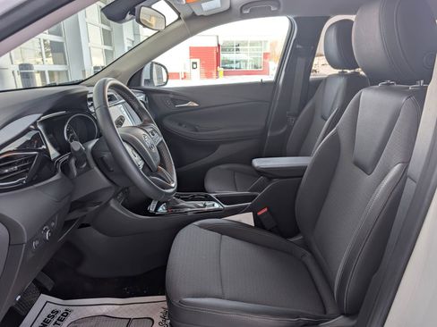 Certified 2022 Buick Encore GX Preferred image 9