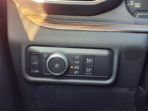 Used 2021 Ford Explorer Limited w/ Equipment Group 301A image 21