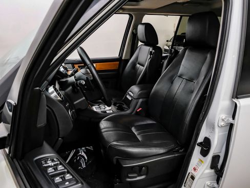 Used 2014 Land Rover LR4 HSE AWD/4WD image 32