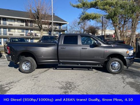 Used 2019 RAM 3500 Tradesman image 9