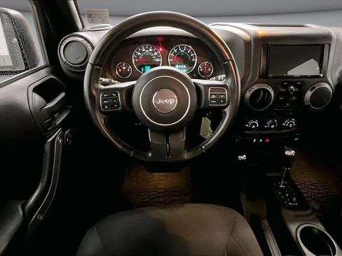 Used 2017 Jeep Wrangler Unlimited Sport w/ Quick Order Package 24S AWD/4WD image 8
