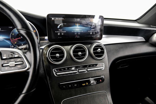 Used 2020 Mercedes-Benz GLC 300 image 23