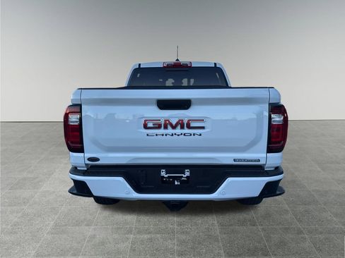 Used 2025 GMC Canyon Elevation w/ Convenience Package image 4