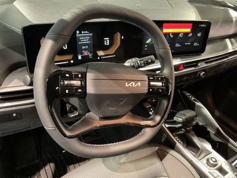 New 2026 Kia Sorento S AWD/4WD image 9