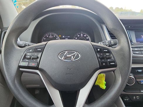 Used 2018 Hyundai Tucson SE image 12