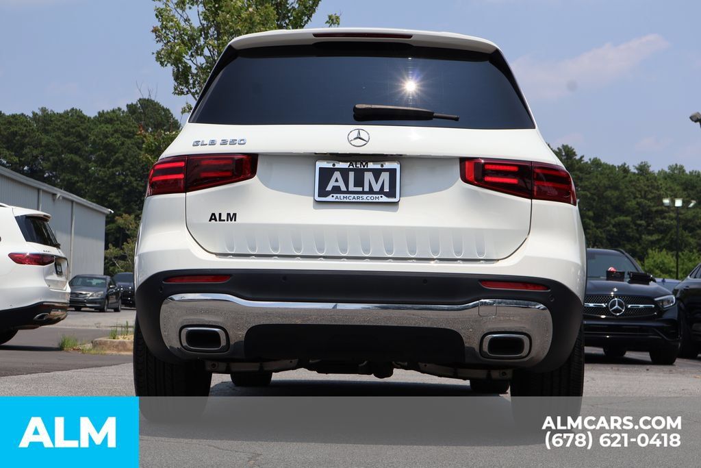 Used 2024 Mercedes-Benz GLB 250 image 6