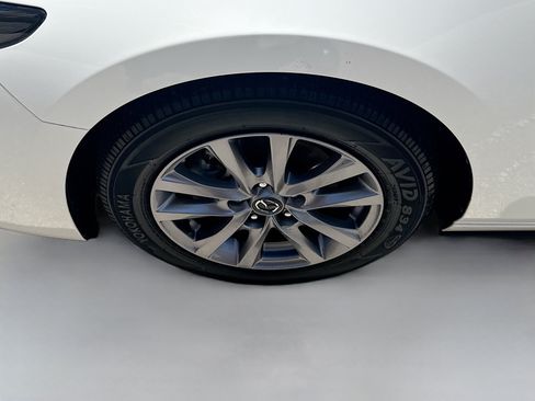 Used 2020 MAZDA MAZDA3 Sedan FWD image 35