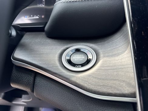 New 2025 Jeep Grand Cherokee L Limited w/ Trailer Tow Package image 24