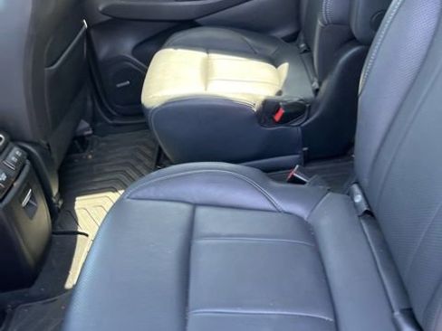Used 2022 Subaru Ascent Touring AWD/4WD image 10