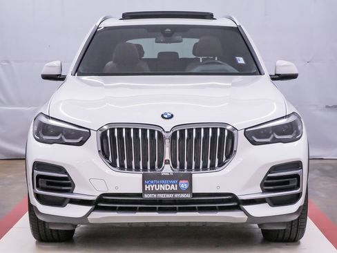 Used 2023 BMW X5 sDrive40i w/ Premium Package image 4