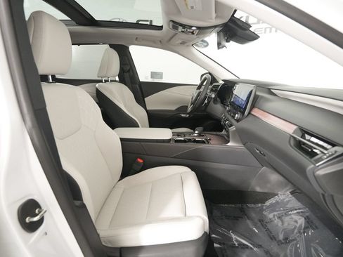 Certified 2026 Lexus RX 450h AWD w/ Convenience Package image 19