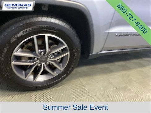 Certified 2021 Jeep Grand Cherokee Limited w/ Premium Lighting Group AWD/4WD image 47