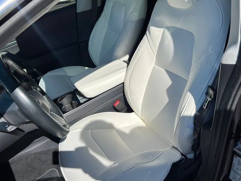 Used 2018 Tesla Model 3 Long Range image 17