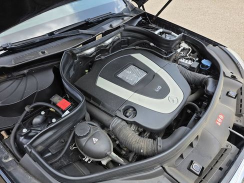 Used 2011 Mercedes-Benz GLK 350 4MATIC image 39