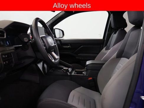 Used 2024 Toyota Tacoma TRD Sport image 10