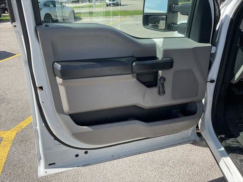 Used 2017 Ford F250 XL RWD image 19