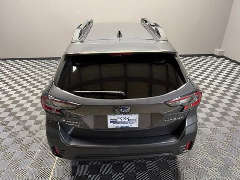 Used 2020 Subaru Outback Premium image 11