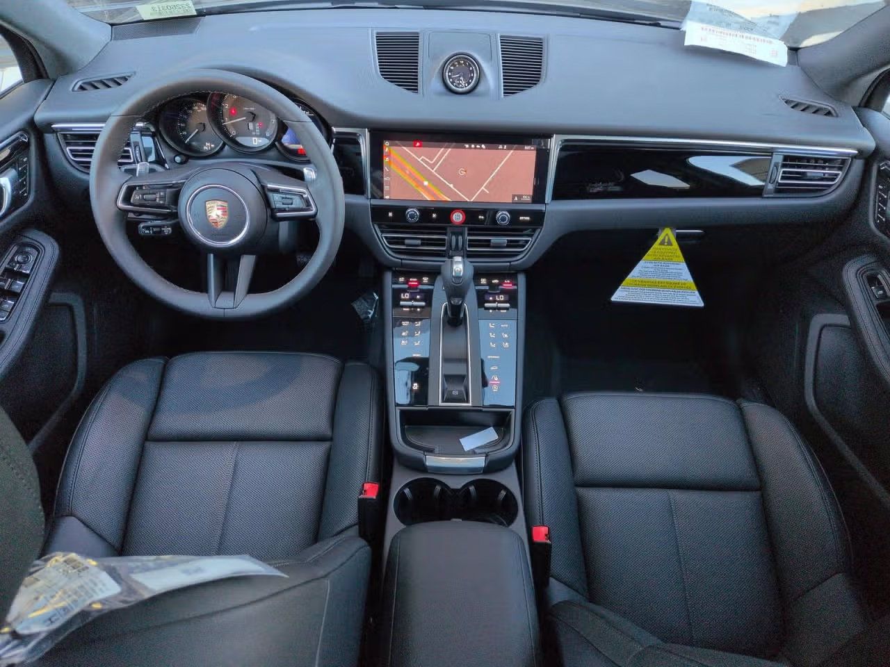 Certified 2026 Porsche Macan AWD/4WD image 20