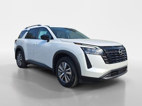 New 2026 Nissan Pathfinder SL AWD/4WD image 7